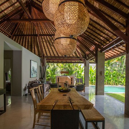 Hotel The Amala Estate Seminyak Esterno foto